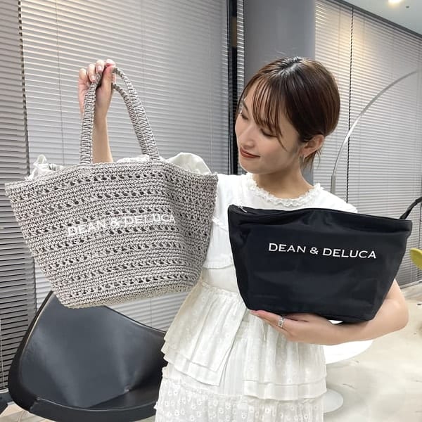 【DEAN ＆ DELUCA × BEAMS COUTURE】明日発売のカゴバック♡！右の黒いカゴバックがすっぽり入るサイズ感です！こちらはセットなのでシーンに合わせて取り外ししてください〜！