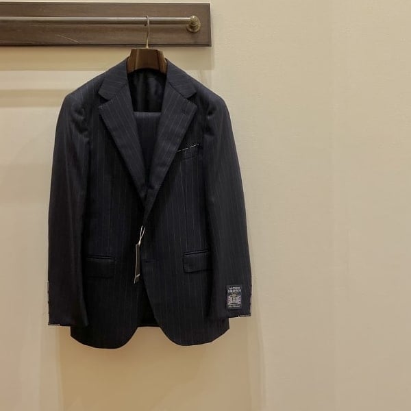 美品 BEAMS F 秋冬物ダークグレー ピンストライプ Lサイズ97 美品 BEAMS F 秋冬物ダークグレー ピンストライプ Lサイズ97