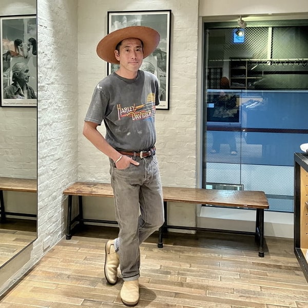 シガク様　Levi's ビッグサイン　スタンド 少し難あり ビームス 銀座（1056329） フォトログ｜BEAMS