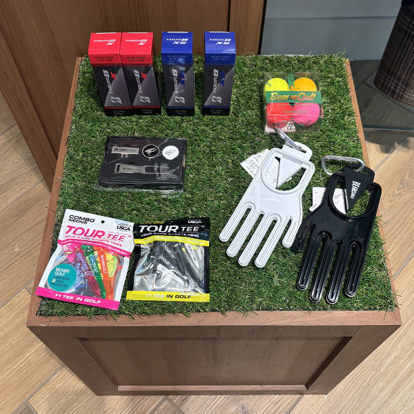 ウェッジウッド ❤︎コットンブラン スリクソンのアイアンとクリーブランドゴルフ ウエッジの一部