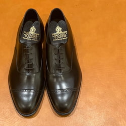 BEAMS F（ビームスF）【別注】CROCKETT&JONES / ARDEN4 パンチド