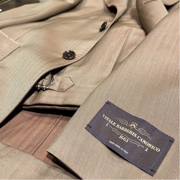 イヌ押し。季節を感じさせるソラーロ。
もう直ぐ春ですね。
気になる商品があれば、お気に入り登録やフォローをして頂けると直ぐに見返して頂けますし、便利な【取り置き取り寄せサービス】もオンラインからご利用頂けますので是非ご利用下さい。