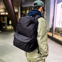 BEAMS（ビームス）MONOLITH / BACKPACK STANDARD S（23L）（バッグ