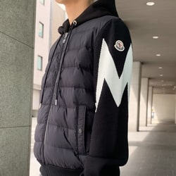 BEAMS F（ビームスF）MONCLER / ニット × ダウンパーカ（トップス