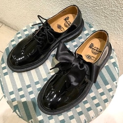 通販新品Dr.Martens × Ray BEAMS　パテントレザー　ドクターマーチン 靴