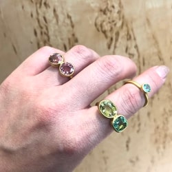 International Gallery BEAMS International Gallery BEAMS MARIE-HELENE DE  TAILLAC / Green x Yellow Tourmaline Duet Princess Ring (Accessory Ring)  Mail Order | BEAMS