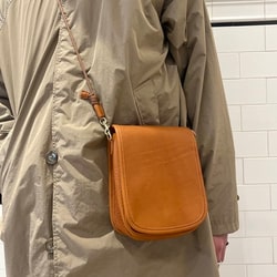 BEAMS SLOW×BEAMS / 別注 Flap Shoulder Bag | labiela.com