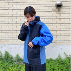 L ARC´TERYX × BEAMS 別注 Atom LT Hoody 在庫あり・即納 - coroi.mu