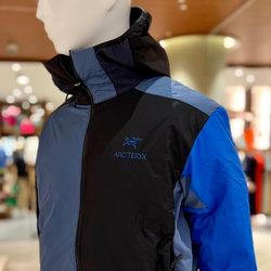 BEAMS（ビームス）〈MEN〉ARC'TERYX × BEAMS / 別注 Atom LT Hoody