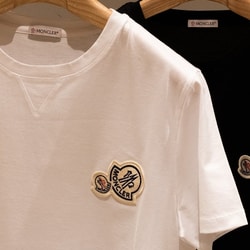 BEAMS F（ビームスF）MONCLER / コンビ ロゴ クルーネック Tシャツ（T