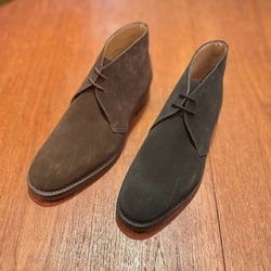 BEAMS F（ビームスF）CROCKETT&JONES / CHERTSEY スエード チャッカ