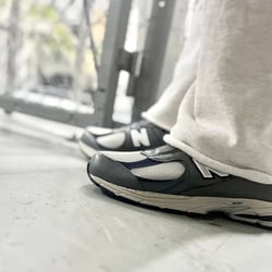 BEAMS（ビームス）NEW BALANCE / M2002RMJ（シューズ サンダル）通販