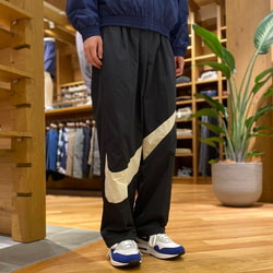 BEAMS（ビームス）NIKE / Swoosh Woven Pant（パンツ カジュアルパンツ