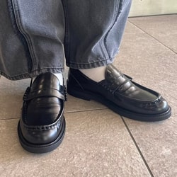 日本最安BEAMS 革靴 6 1/2（25cm） ビジネスシューズ Tricker\'s箱 靴