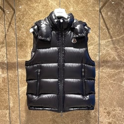 BEAMS F（ビームスF）MONCLER / BORMES ナイロン ダウンベスト ...