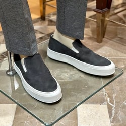 Brilla per il gusto（ブリッラ ペル イル グスト）COMMON PROJECTS / ヌバック スリッポン（シューズ  スニーカー）通販｜BEAMS