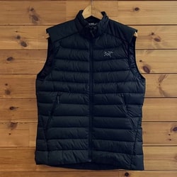 BEAMS（ビームス）ARC'TERYX / Cerium Vest（ブルゾン ダウンベスト