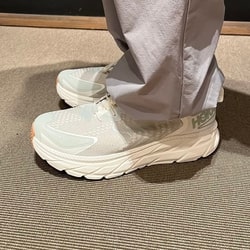 BEAMS HOKA ONE ONE × Satisfy Running / Clifton LS (shoes BEAMS