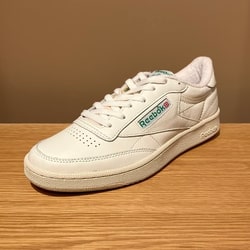 リーボックCLUB C85 VINTAGE スニーカー BEAMS Reebok〉CLUB C 85 VINTAGE！！｜ビームス ボーイ 原宿｜BEAMS