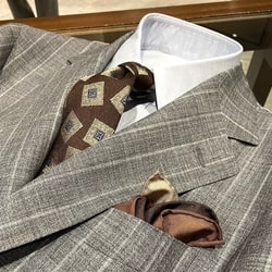 BEAMS F（ビームスF）Fermo Fossati 小紋柄 ジャカード ネクタイ