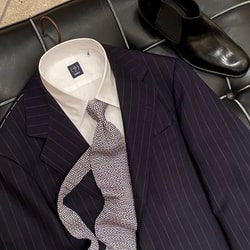 BEAMS F(ビームスF)DORMEUIL チョークストライプ スーツ BEAMS F(ビームスF)DORMEUIL チョークストライプ スーツ