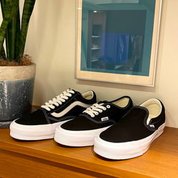 BEAMS（ビームス）VANS / SLIP-ON REISSUE 98 LX BLACK / WHITE