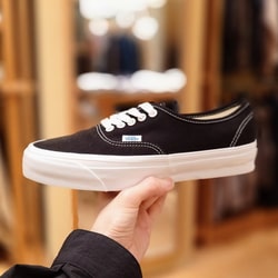 BEAMS（ビームス）VANS / AUTHENTIC REISSUE 44 LX BLACK/WHITE