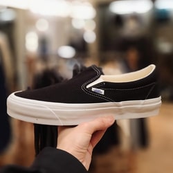 BEAMS（ビームス）VANS / SLIP-ON REISSUE 98 LX BLACK / WHITE