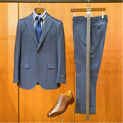BEAMS HEART（ビームス ハート）REDA ソリッド 3ボタン スーツ