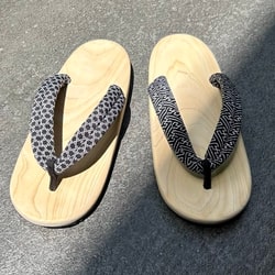 BEAMS JAPAN（ビームス ジャパン）【別注】うらつか工房 / 下駄