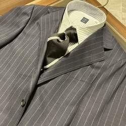 BEAMS F(ビームスF)DORMEUIL チョークストライプ スーツ BEAMS F(ビームスF)DORMEUIL チョークストライプ スーツ