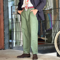 BEAMS PLUS（ビームス プラス）【別注】ENGINEERED GARMENTS / GLASSFIELD PANTS BACKSATIN（パンツ  カジュアルパンツ）通販｜BEAMS