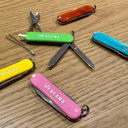 bPr BEAMS（bPrビームス）【別注】VICTORINOX / Classic SD Classic Colors（財布・小物  キーホルダー）通販｜BEAMS