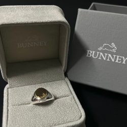 BEAMS F（ビームスF）BUNNEY / シルバー ＋ イエローゴールド