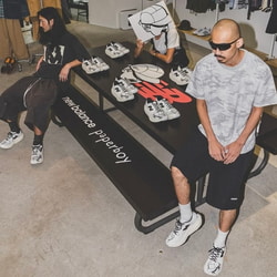 BEAMS (BEAMS) New Balance × paperboy / PAPERBOY SC ELITE V4