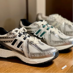 BEAMS (BEAMS) New Balance / M1906R EU (Shoes Sneakers) for BEAMS (BEAMS) New Balance / M1906R EU (Shoes Sneakers) for