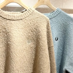 BEAMS (BEAMS) [Special order] FRED PERRY / Fluffy crew neck