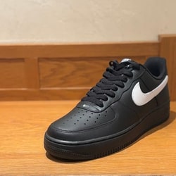 BEAMS／ NIKE / フォース1 LE PS／22cmブラック BEAMS（ビームス）NIKE / Air Force 1 '07 BLACK（シューズ