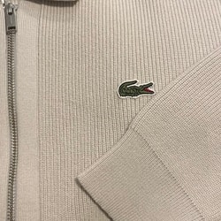 BEAMS（ビームス）【別注】LACOSTE / ジップアップ ニット
