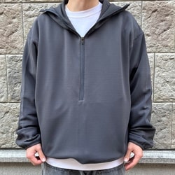 BEAMS（ビームス）レイズド ハーフジップ フーディ（トップス