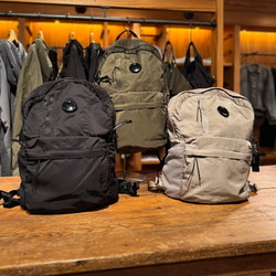BEAMS T(ビームスT)C.P. Company / LENS BACK PACK(バッグ BEAMS T(ビームスT)C.P. Company / LENS BACK PACK(バッグ