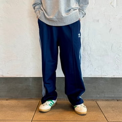 BEAMS（ビームス）adidas / BAGGY FIT FIREBIRD TRACKPANTS