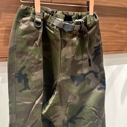 【1回着用】GRAMICCI(グラミチ)× BEAMS 迷彩パンツ カモフラ L ビームス 別注グラミチ クライミングパンツ カモフラ 迷彩