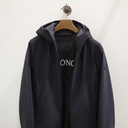 BEAMS F(ビームスF)MONCLER / グラデーションロゴ クルー BEAMS F(ビームスF)MONCLER / グラデーションロゴ クルー