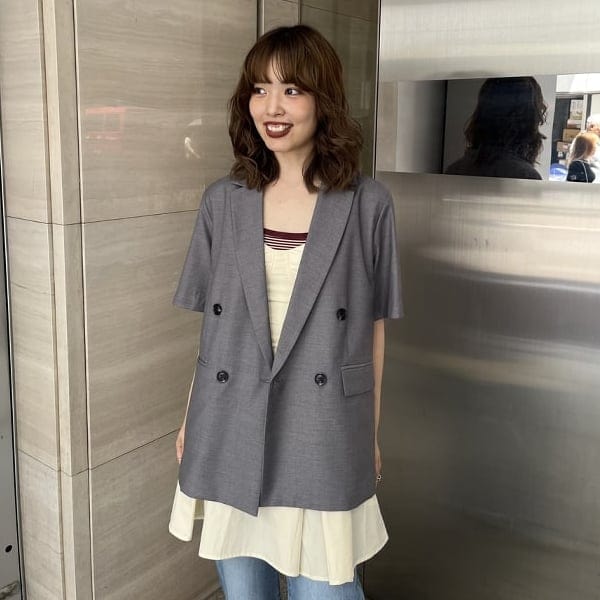 キャミワンピースやタンクトップの上からさらっと着られるジャケットはこの時期マストです♡少しまだ肌見せ恥ずかしいな〜の気持ちをなくしてくれます（╹◡╹）♡
