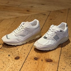 スニーカー　ニューバランス  メンズ　白　ビームス 27.5  美品 BEAMS × New Balance 1906R \"White\"の新品&frasl;中古フリマ(通販)｜スニダン