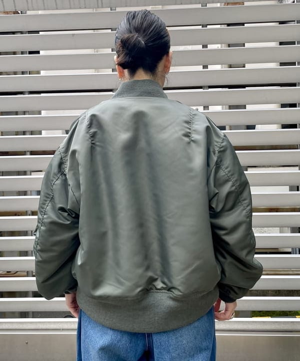 コウリキ　マミさんの「BEAMS WOMEN｜【別注】BUZZ RICKSON'S / L2B H-TYP」を使ったコーディネート