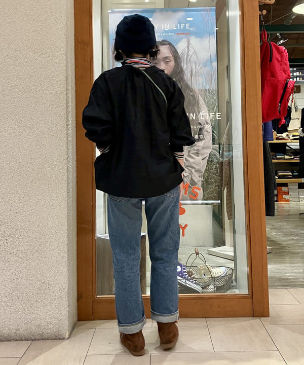 小原 もこさんの「BEAMS WOMEN｜【別注】orSlow / No.8 DENIM NEW」を使ったコーディネート