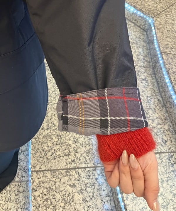 大槻 まひろさんの「BEAMS WOMEN｜Barbour / 別注 ナイロンタッサー BEDALE ジャケット」を使ったコーディネート
