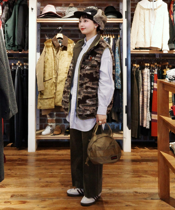 Joさんの「BEAMS WOMEN｜BRIEFING &times; BEAMS BOY / 別注 ヘルメット バッグ」を使ったコーディネート